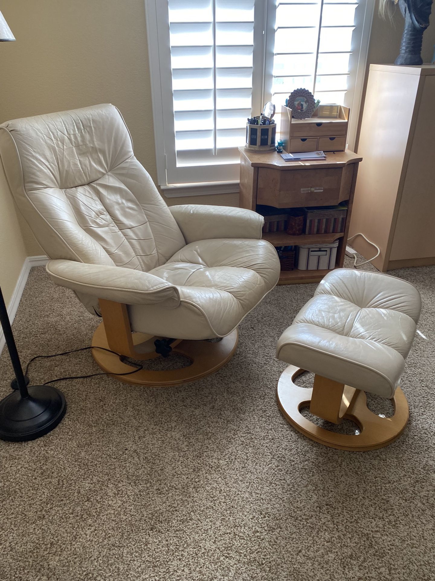 LANE LEATHER SWIVEL RECLINER + OTTOMAN