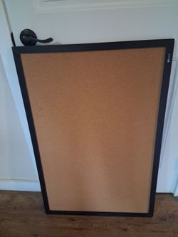 Cork board, pin board