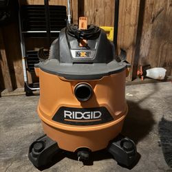 RIDGID Vacuum