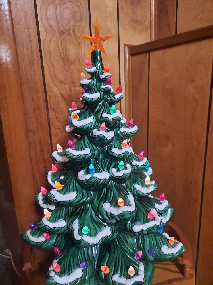 Vintage Christmas Tree Snow Flocker With Base Ceramic 