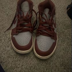 Jordan 1 Mid Cherrywood Red