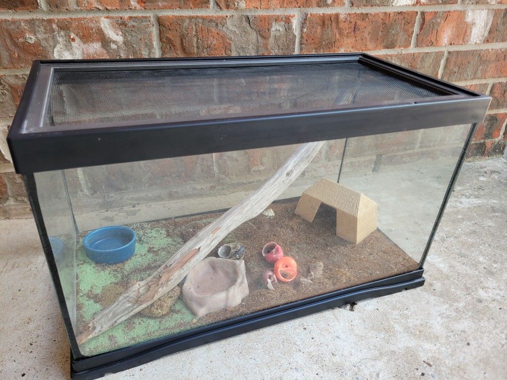 Pet habitat hermit crab cage with accessories