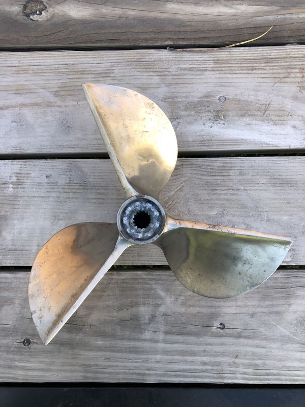 Propeller 22p racing cleaver for Sale in Miami, FL OfferUp