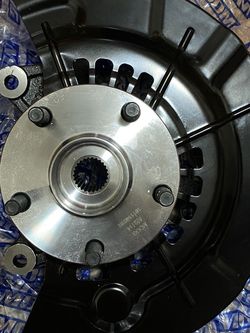 New Suspension Knuckle Assembly-Wheel Bearing and Hub Assembly Front Left fits Toyota Camry