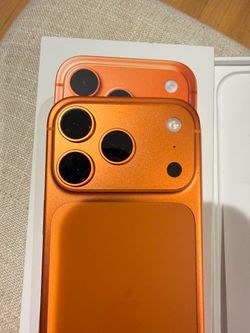 NEW Iphone 17 pro - 256 GB - (T-mobile Only)