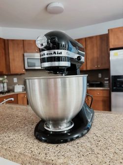 KitchenAid Mixer *Like New* Great Condition