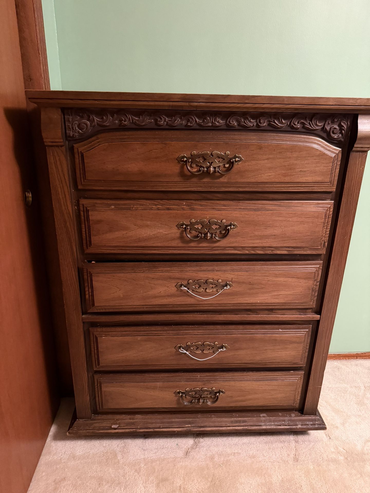 Dresser