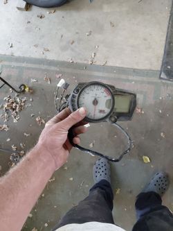 Suzuki GSXR Instrument Cluster Gauge Assembly