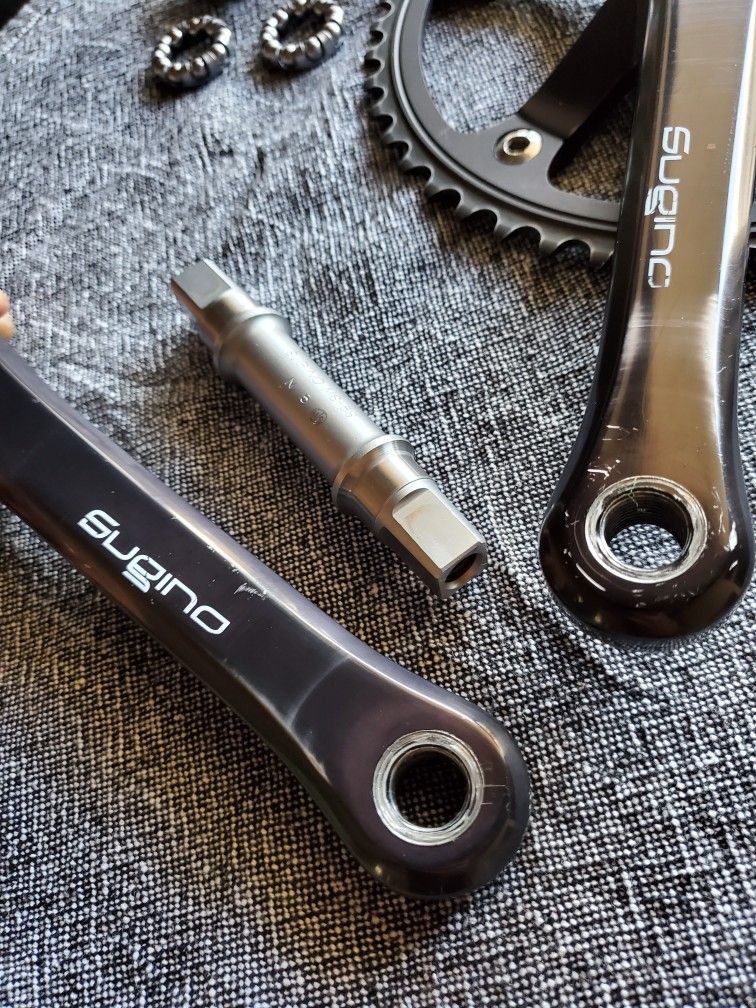 Sugino 75 Crankset 170mm 47T for Sale in Phoenix, AZ - OfferUp