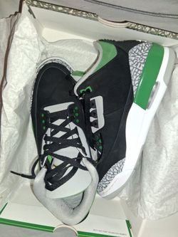 Air Jordan 3 Pine Green Size 9 – Lightly Worn