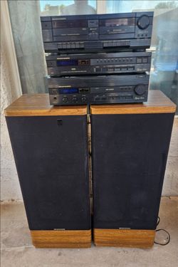 Vintage Marantz Stereo System - Amp, Speakers, Tuner & Tape Deck - Works Great!