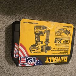 New Dewalt Drill Set