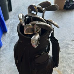 Alien Golf Clubs With Bag