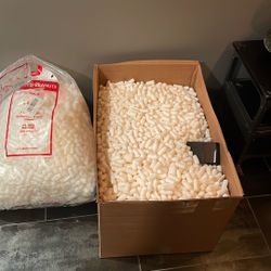 Free Never Used Packing Peanuts.  Large Box Full And Half Of 7cubic Feet Bag  