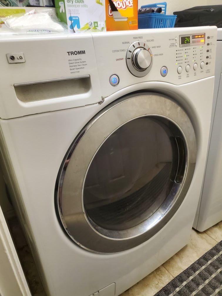 LG Tromm White Stackable Washer and Dryer