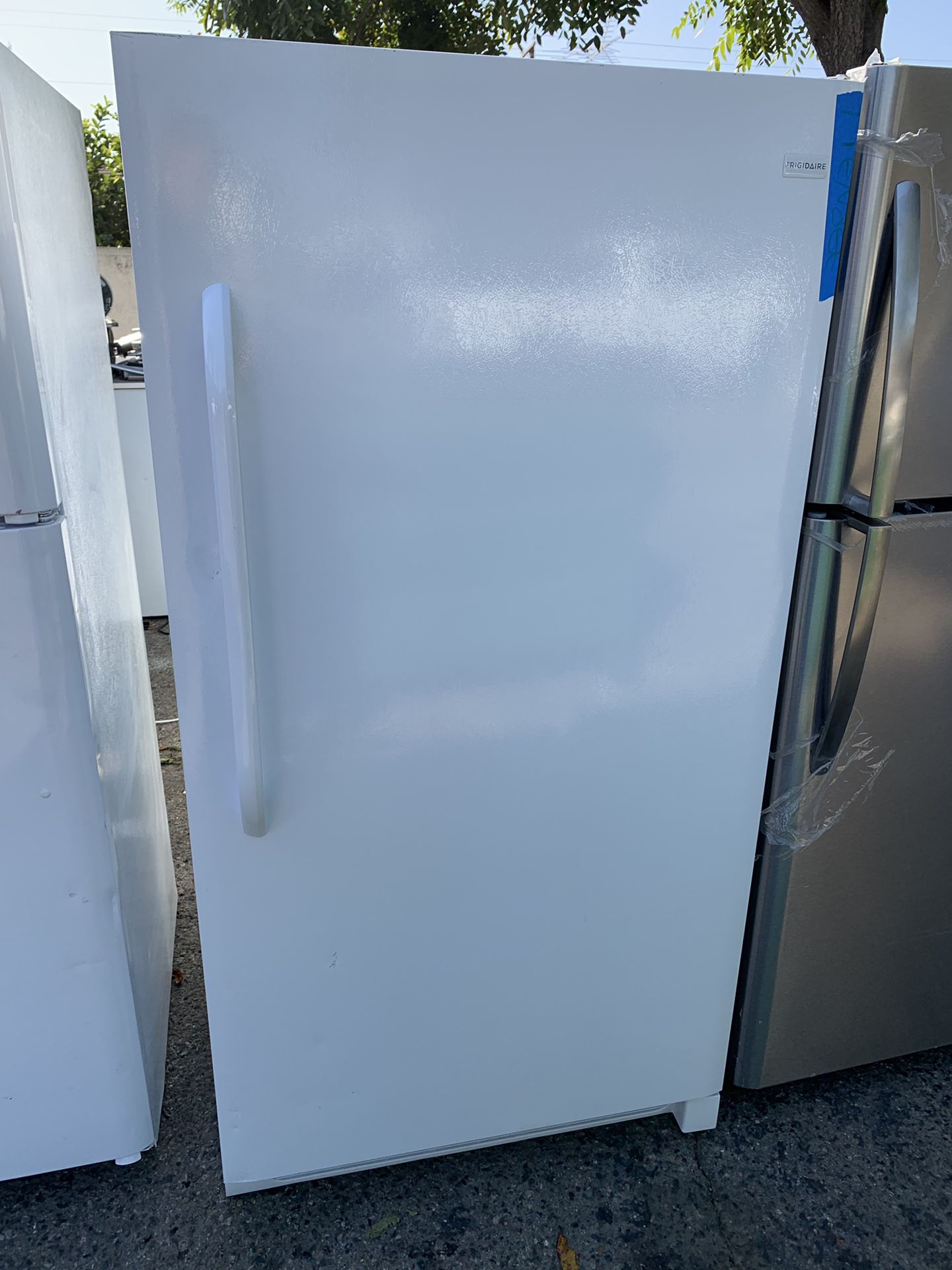 Frigidaire 16 cubic ft freezer