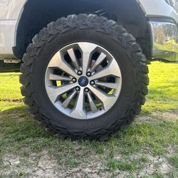Ford Stocks And 37’s