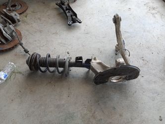 2016 Crhysler 200 left front suspensión