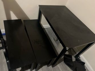Table with bench chairs