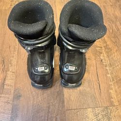 Dalbello Kids Ski Boots Mondo 14.5 196mm