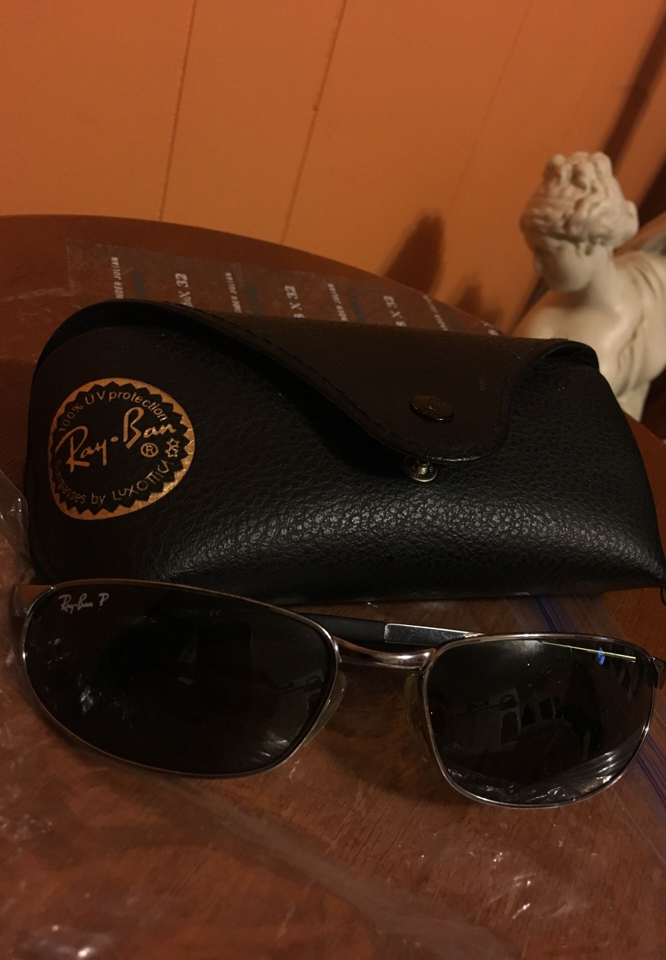Ray Ban glasses with case