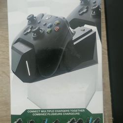 Xbox One X Block Charger
