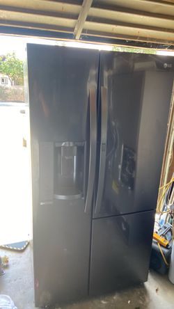 LG  Refrigerator Black Stainless
