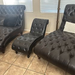 Oversized Loungers Chairs 
