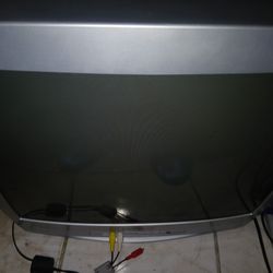 Magnavox CRT TV 20'  With Composites 