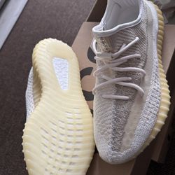 Adidas Yeezy 350 V2 Sneakers