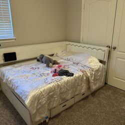 Twin Size Bed Frame /no Matress