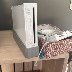 wii  u console and controllers