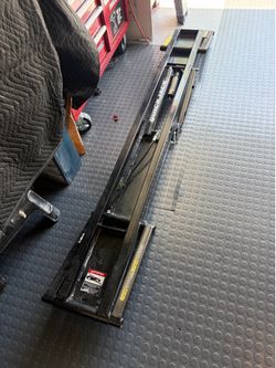Quick jack car lift . 2 feet high.