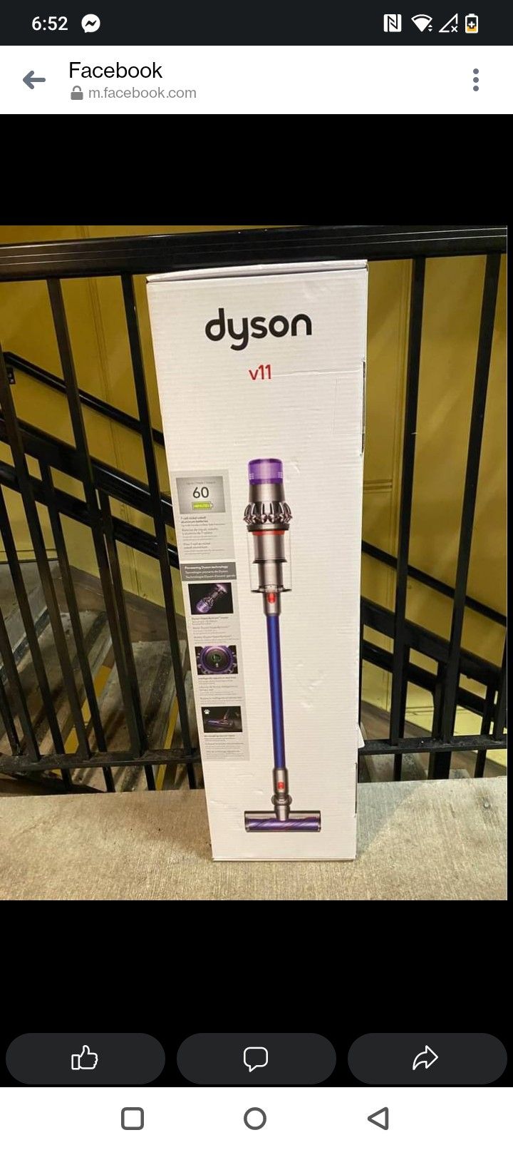 DYSON V11 