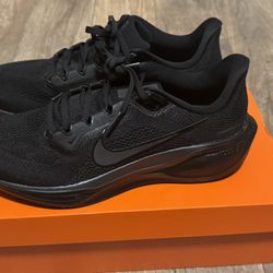 Nike Nike® Pegasus 41 — US M: Size9.5 W: Size11