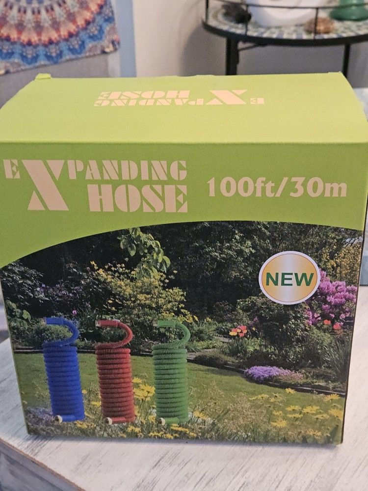 100 Ft Expandable Pocket Hose New Return Date Expired Pd 50 Ask 30 Firm No Nozzle Came With It