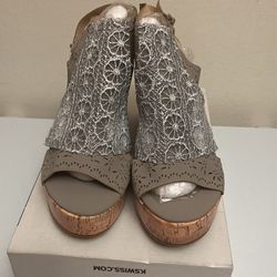 Women’s shoes