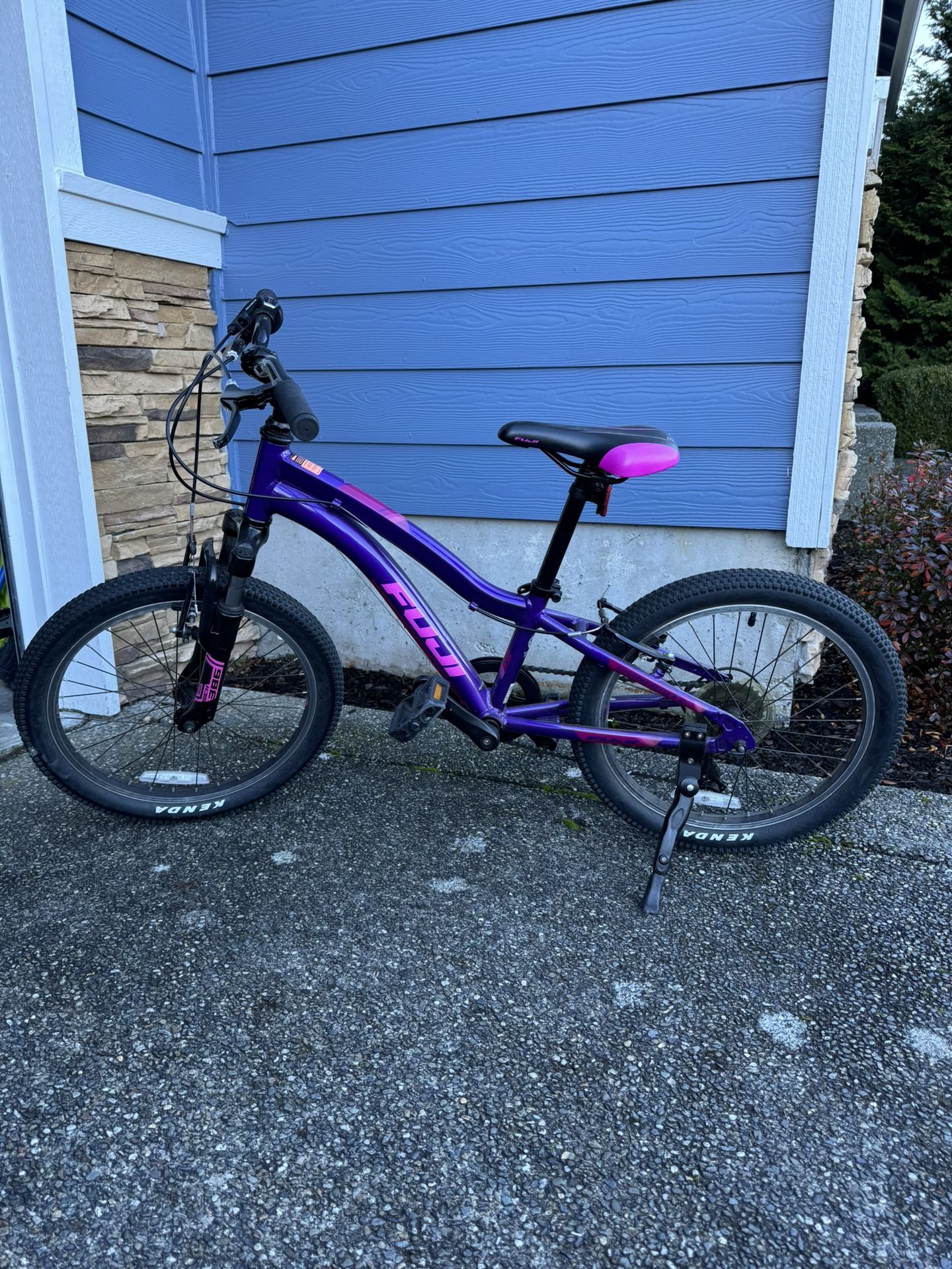 20in Girls Fuji Bike