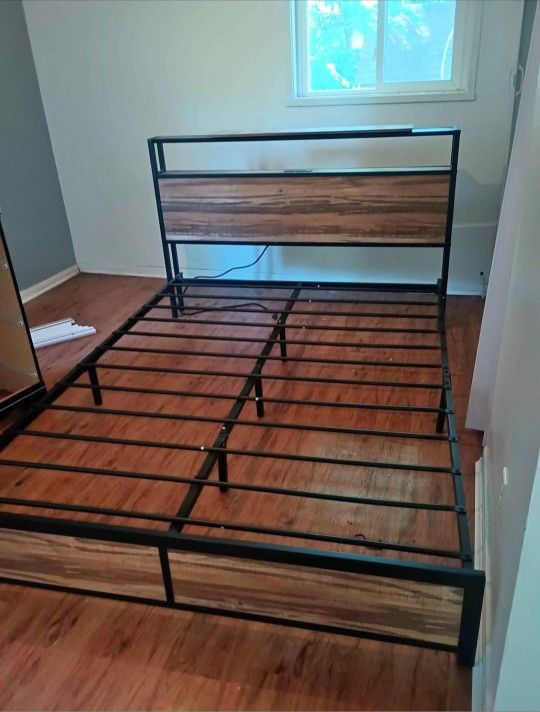 Queen Size Frame