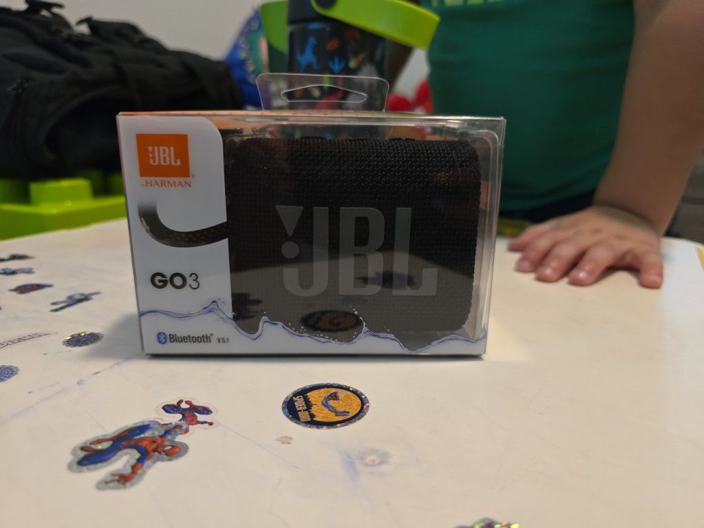 JBL Go 3 - Portable Waterproof Speaker - Black