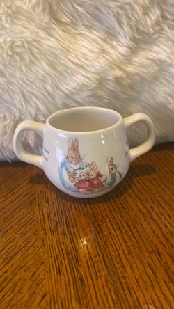 WEDGWOOD Peter Rabbit 2 Handled Mug. Made in England