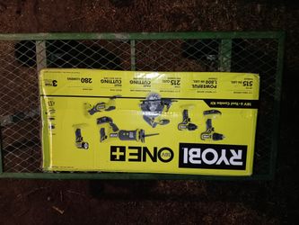 Ryobii  Power Tool Kit  Batteries Charger