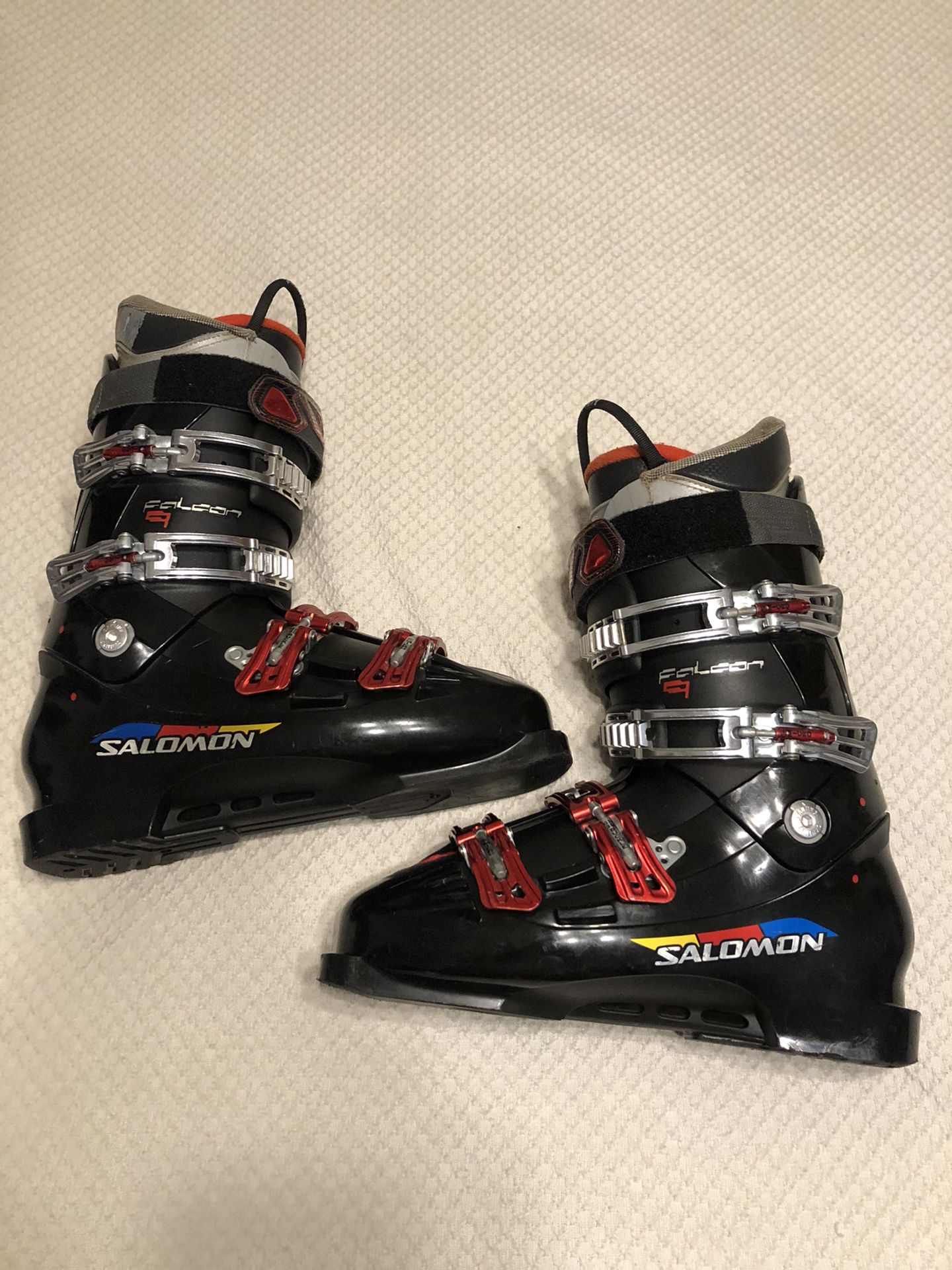New Salomon Super Fit High End Mens Size 10 , 10.5 , 11 Ski Boots 