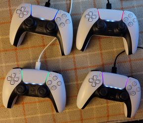 PS5 controllers