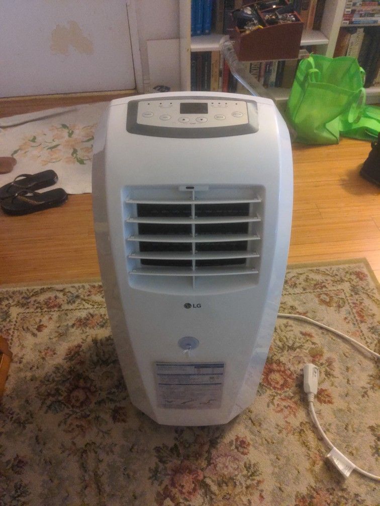 LG Portable Air conditioner LP1050WNR