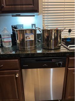 2. Stainless steel Stockpots