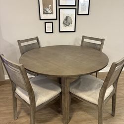 Round Table and 4 Chairs