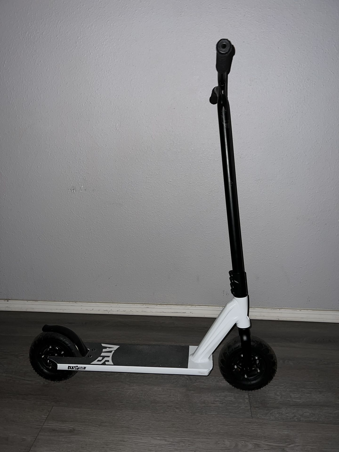 Envy Ats S2 Dirt Scooter