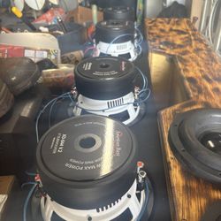 4 American Bass 8” Xd’s And Custom Skar Box Less Than Month Old