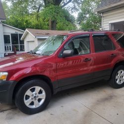 2005 Ford Escape 